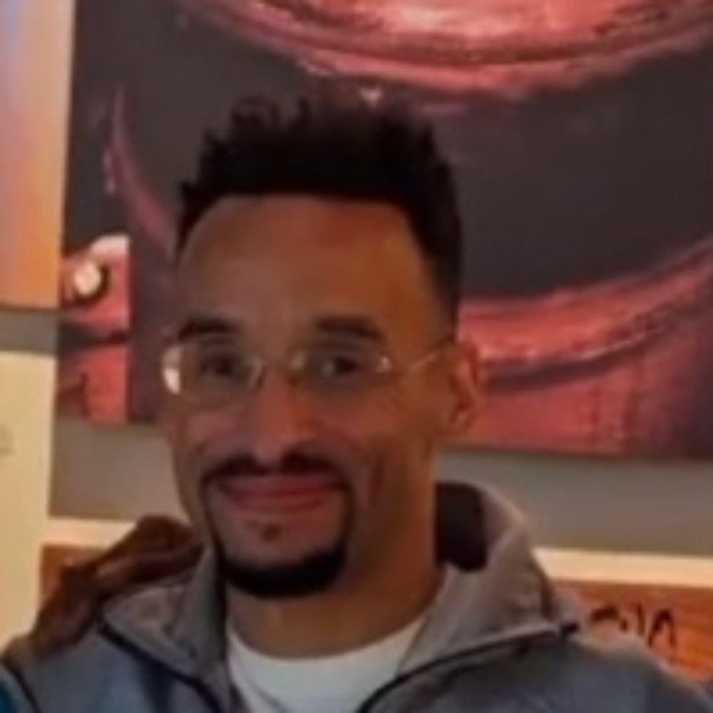 Meet your Posher, Alex